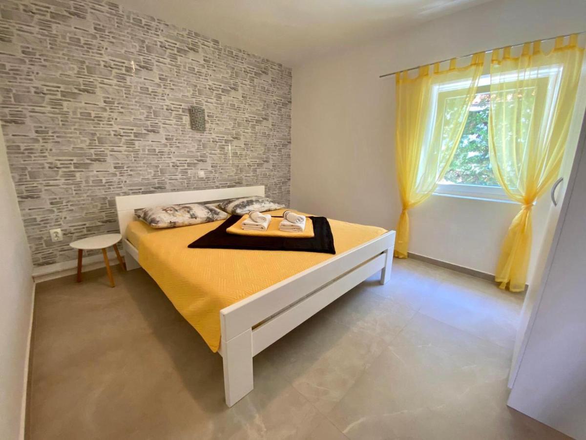 Apartments King - City Center Novalja Zewnętrze zdjęcie