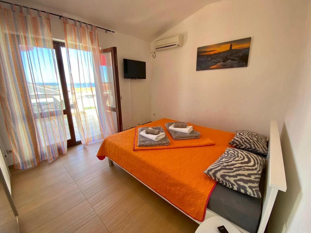 Apartments King - City Center Novalja Zewnętrze zdjęcie