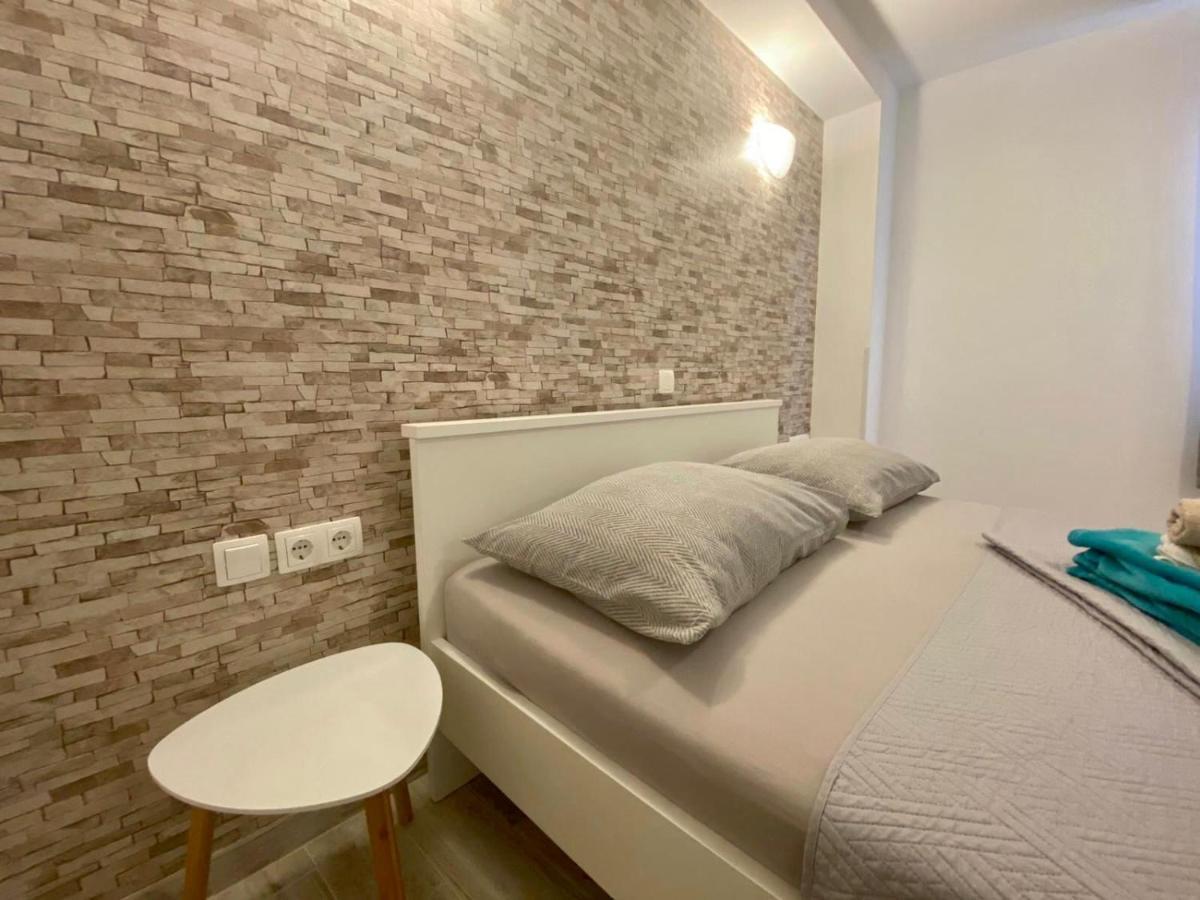 Apartments King - City Center Novalja Zewnętrze zdjęcie
