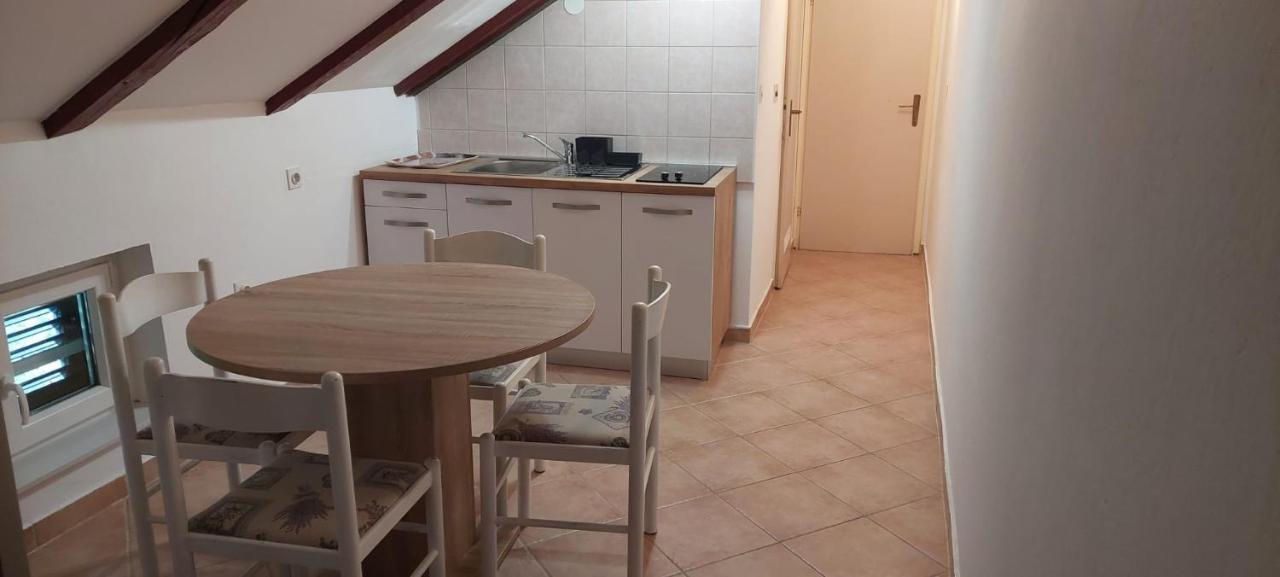 Apartments King - City Center Novalja Zewnętrze zdjęcie